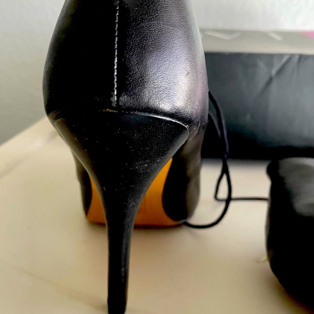 Black knee toes out sexy beautiful